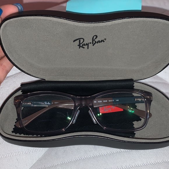 Ray-Ban Men’s Tranparent Grey Blue (5228) - Picture 4 of 10